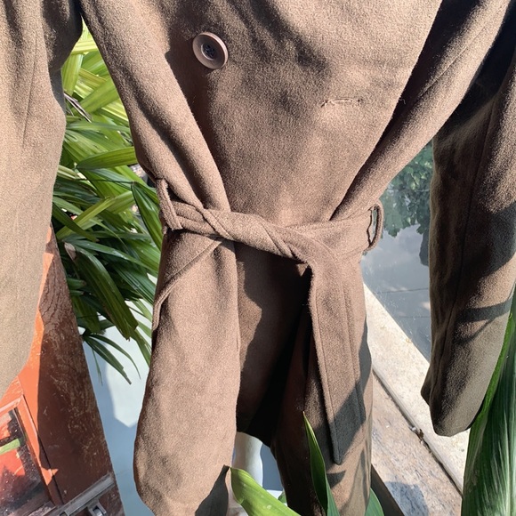 OLIVE GREEN WINTER COAT: Double breast, knee length. Unique collar-hood - Picture 14 of 16